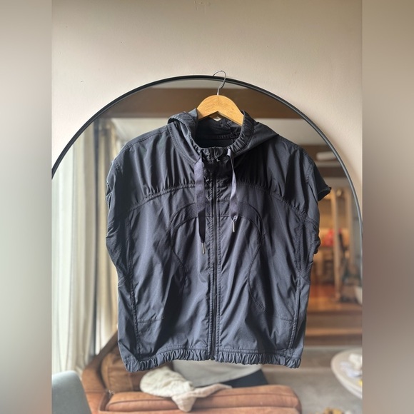 lululemon athletica Jackets & Blazers - LULULEMON | short sleeve nylon jacket | size 6